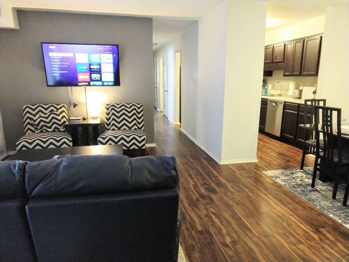 Desirable Condo In Central Raleigh Extérieur photo