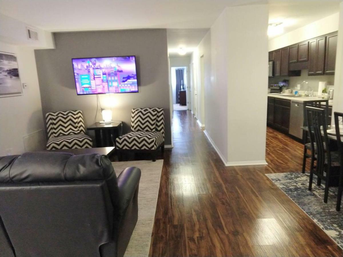 Desirable Condo In Central Raleigh Extérieur photo